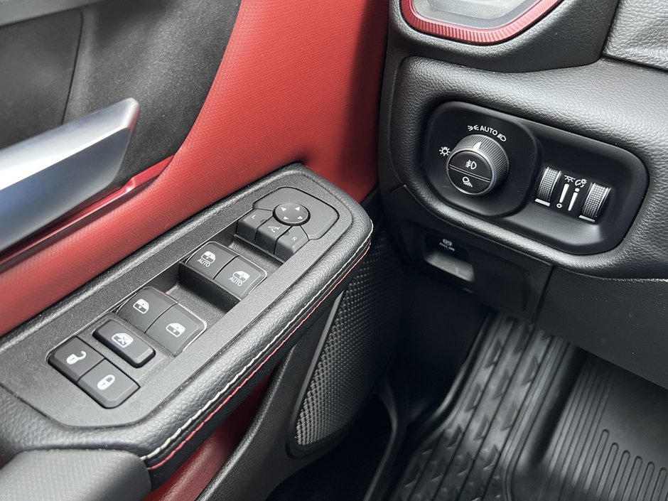 Ram 1500 Rebel 2025-14