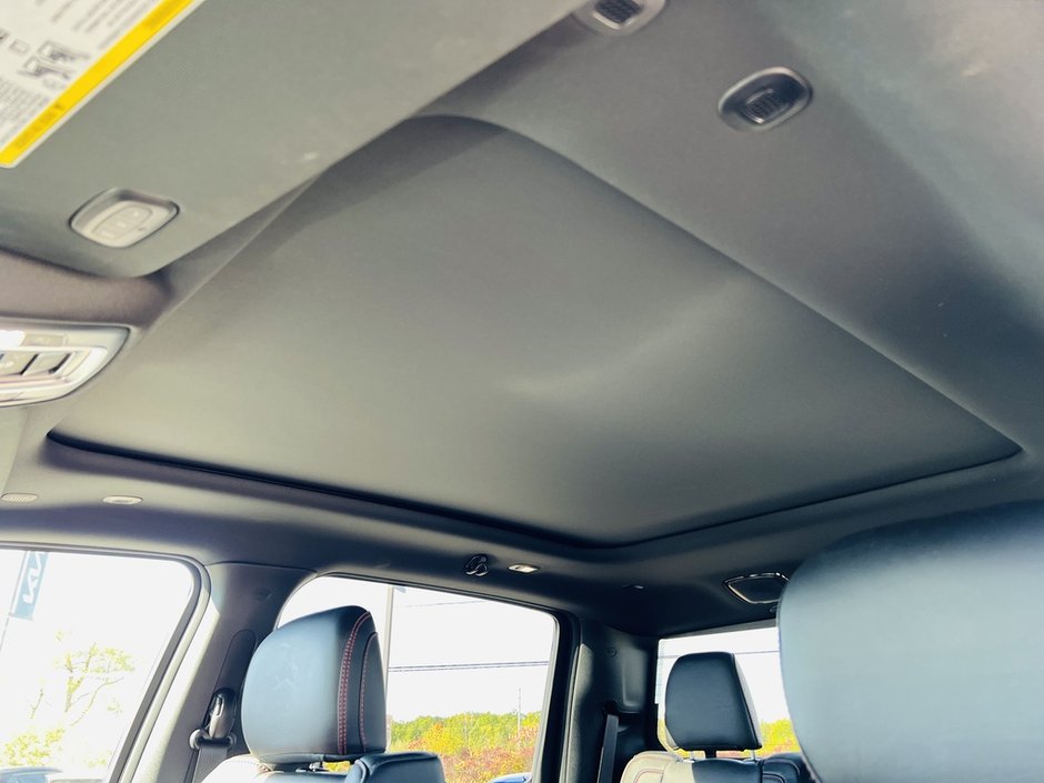 2025 Ram 1500 RHO 4X4-87