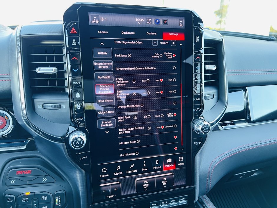 2025 Ram 1500 RHO 4X4-67