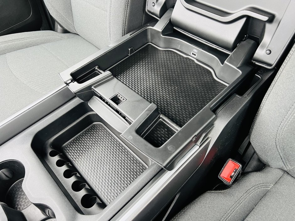 2022 Ram 3500 Big Horn 6.7L-41