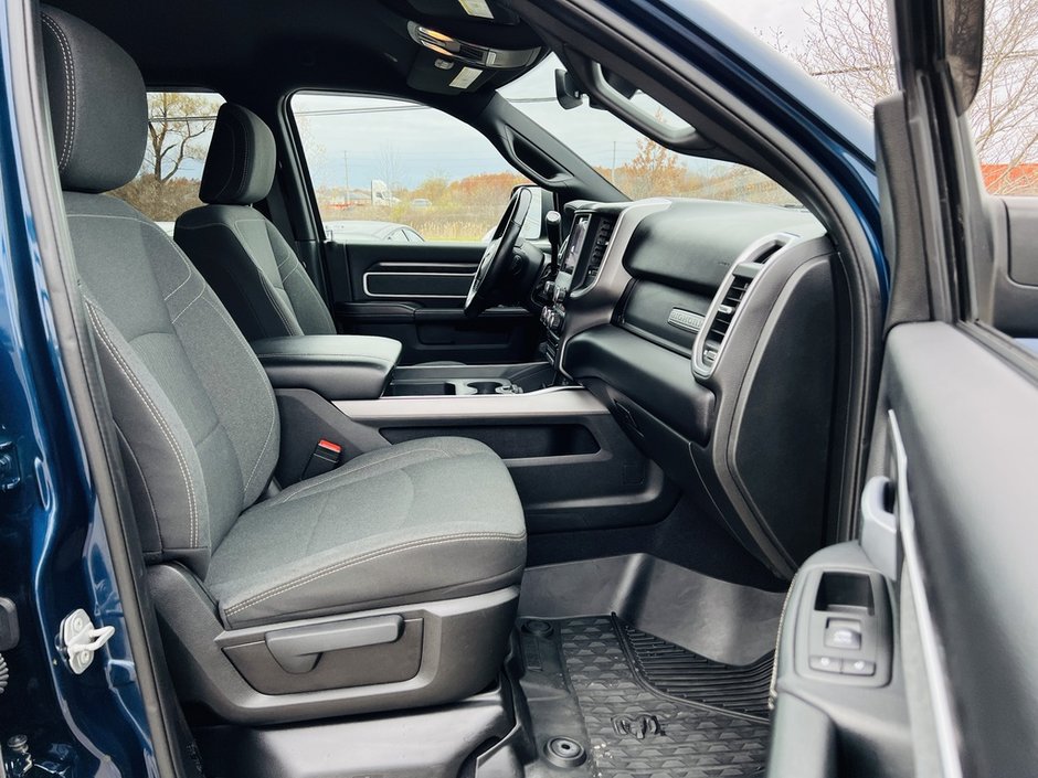 2022 Ram 3500 Big Horn 6.7L-9