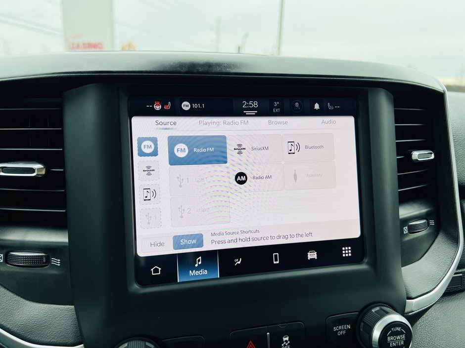 2022 Ram 3500 Big Horn 6.7L-30