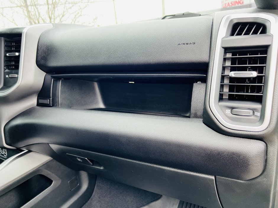 2022 Ram 3500 Big Horn 6.7L-24