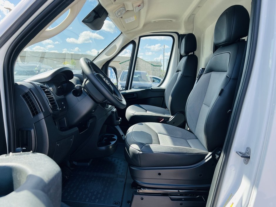 Ram ProMaster Cargo Van Tradesman 2025-7
