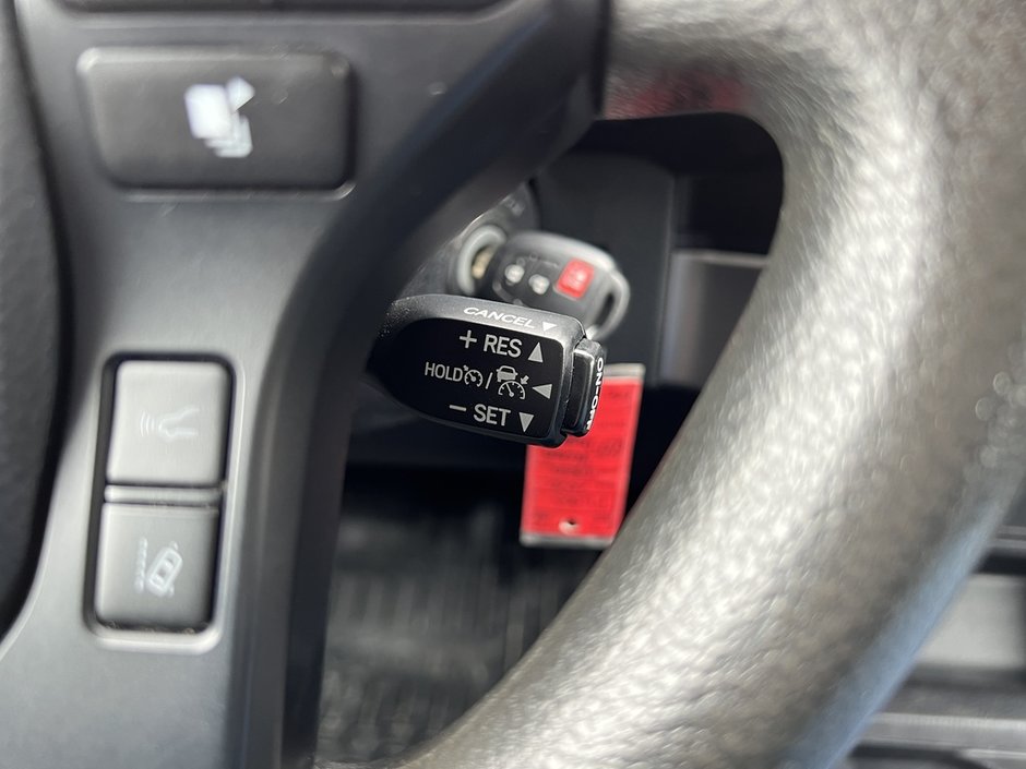 2020 Toyota Tacoma V6 4x4-19