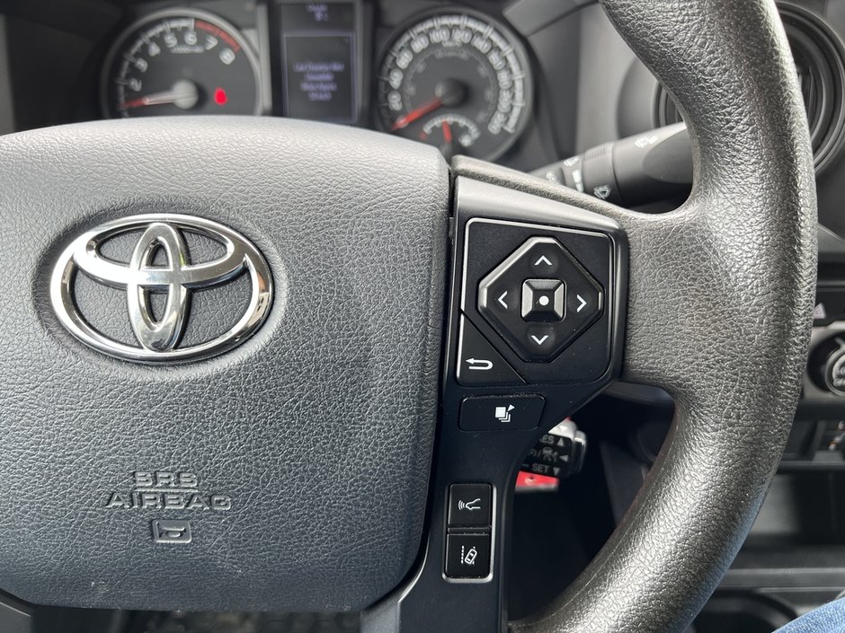 2020 Toyota Tacoma V6 4x4-20