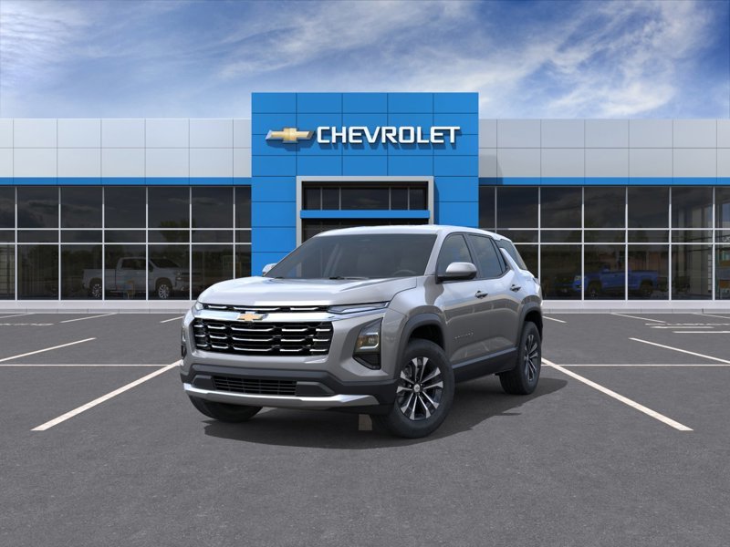 2027 Chevrolet Equinox in Baie-Comeau, Quebec - w940px