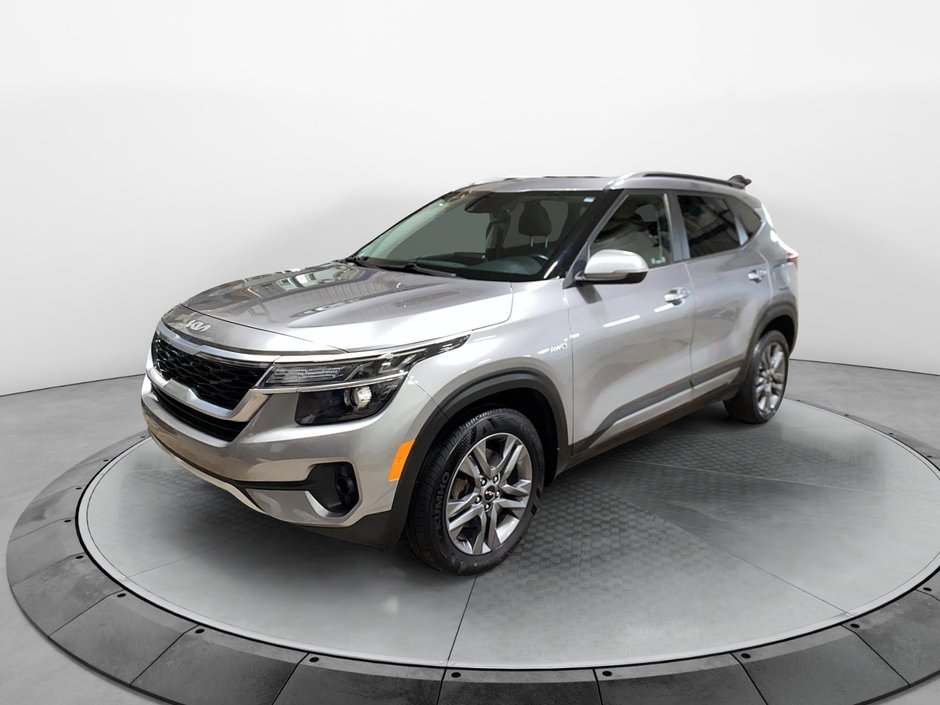 Kia Seltos EX 2023 à Jonquière, Québec - w940px