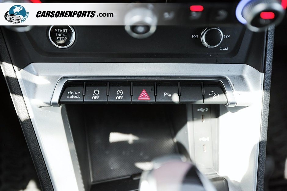 2025 Audi Q3 LEATHER, PANORAMA SUNROOF-19