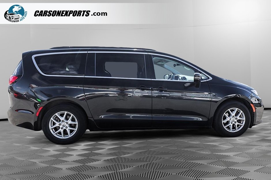 2022 Chrysler Pacifica Touring-L, SPACIOUS, 7 PASSENGER-3