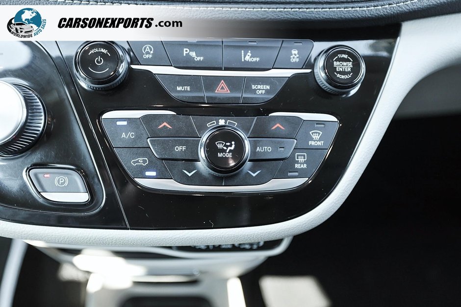 2023 Chrysler Pacifica Touring-L,-28