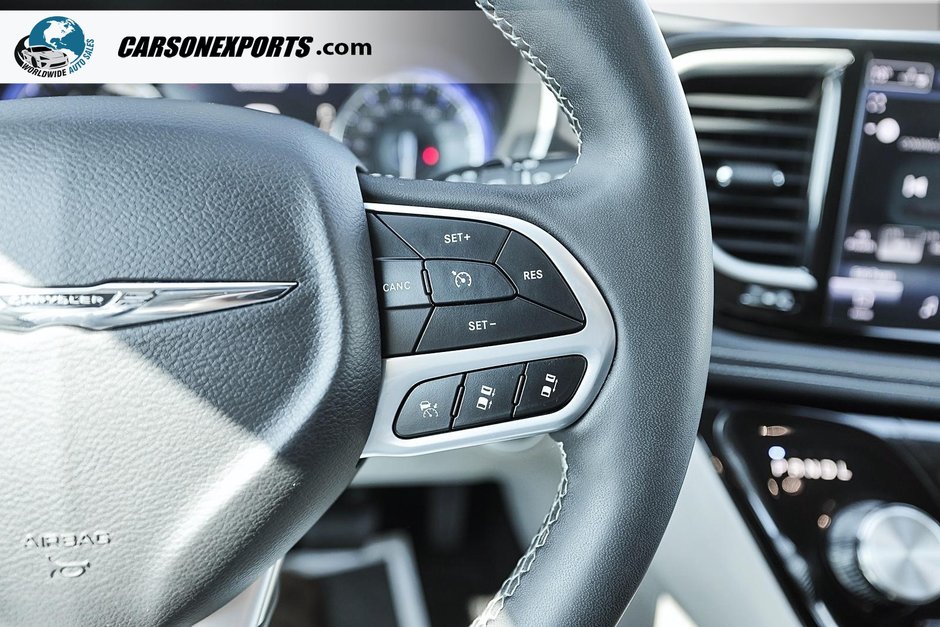 2023 Chrysler Pacifica Touring-L,-23