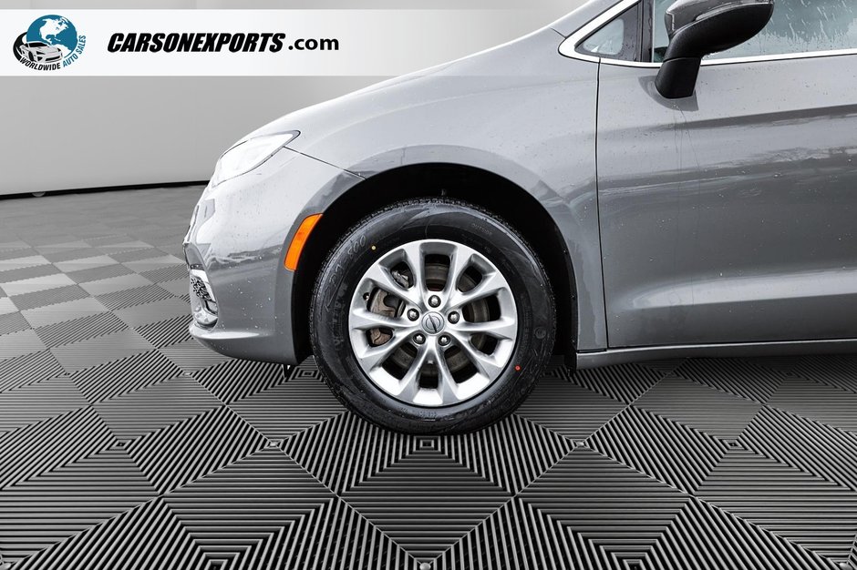 2023 Chrysler Pacifica Touring-L, AWD, 7 PASSENGER-8