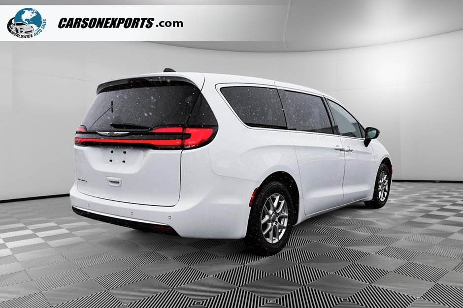 2024 Chrysler Pacifica Touring-L-4