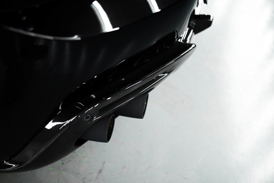 2023 Ferrari Roma Base-12