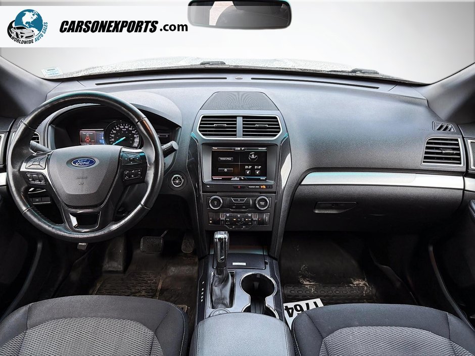 2016 Ford Explorer XLT-11