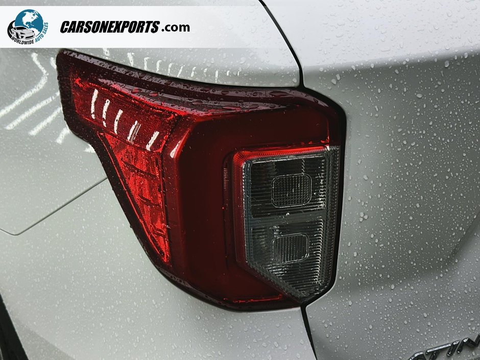 2022 Ford Explorer Platinum READY FOR SNOW! FINANCING AVAILABLE-28