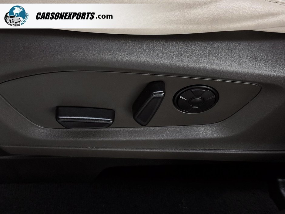 2022 Ford Explorer Platinum READY FOR SNOW! FINANCING AVAILABLE-19