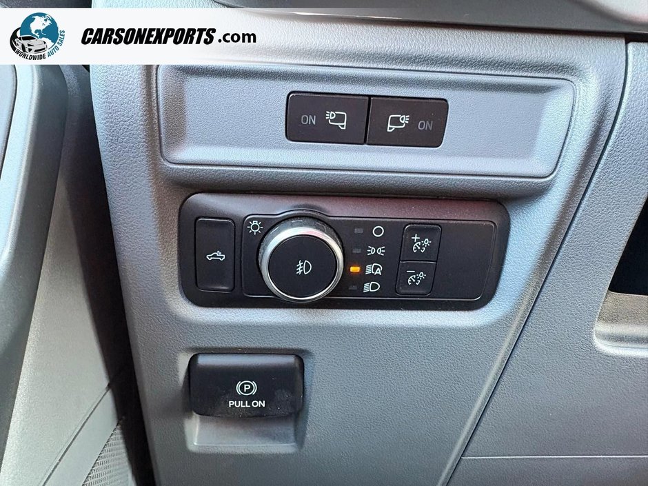 2021 Ford F-150 XLT 4X4 PRICED TO MOVE! FINANCING AVAILABLE-19