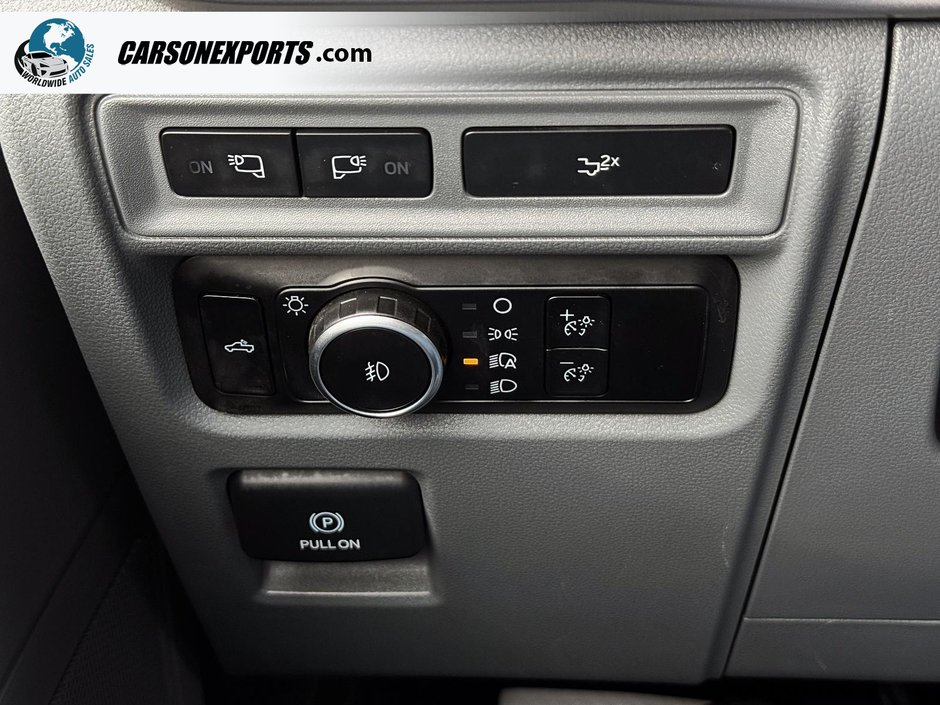 2023 Ford F-150 XLT 302A PACKAGE PANO ROOF! FINANCING AVAILABLE!-17