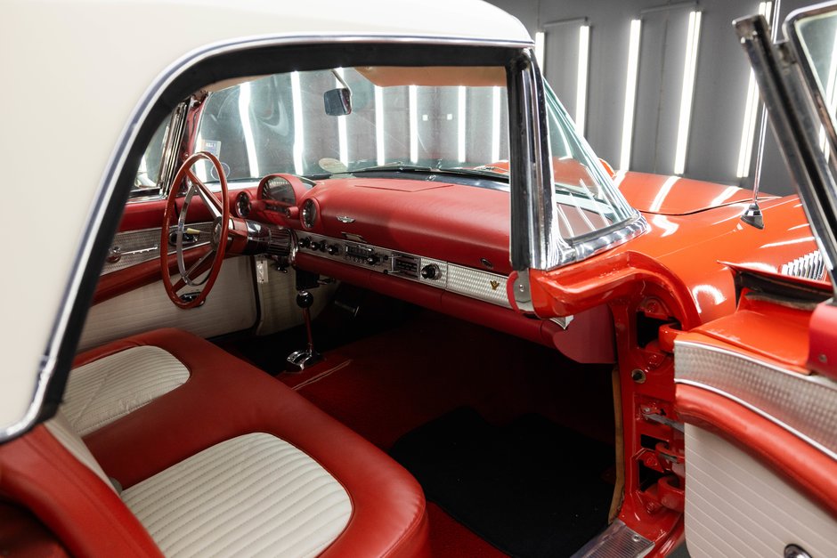 1956 Ford Thunderbird Base-14