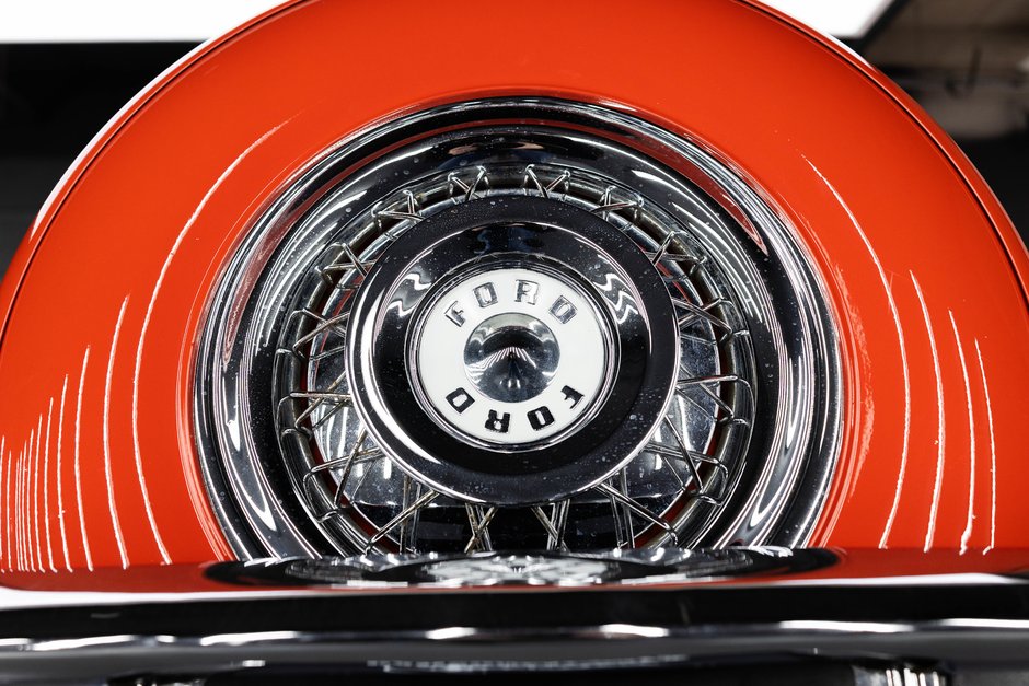 1956 Ford Thunderbird Base-21