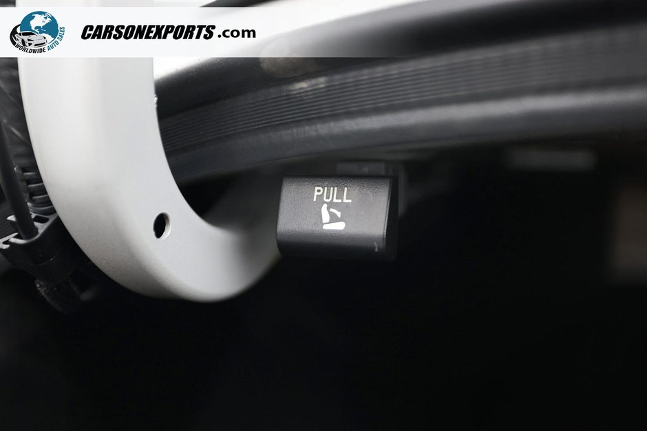 2025 Hyundai Elantra Preferred LOW KM! FINANCE TODAY!-9