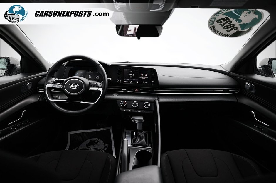 2025 Hyundai Elantra Preferred LOW KM! FINANCE TODAY!-16