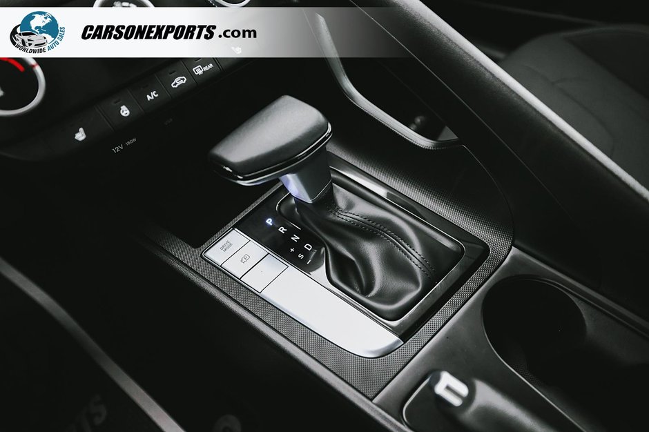 2025 Hyundai Elantra Preferred LOW KM! FINANCE TODAY!-34