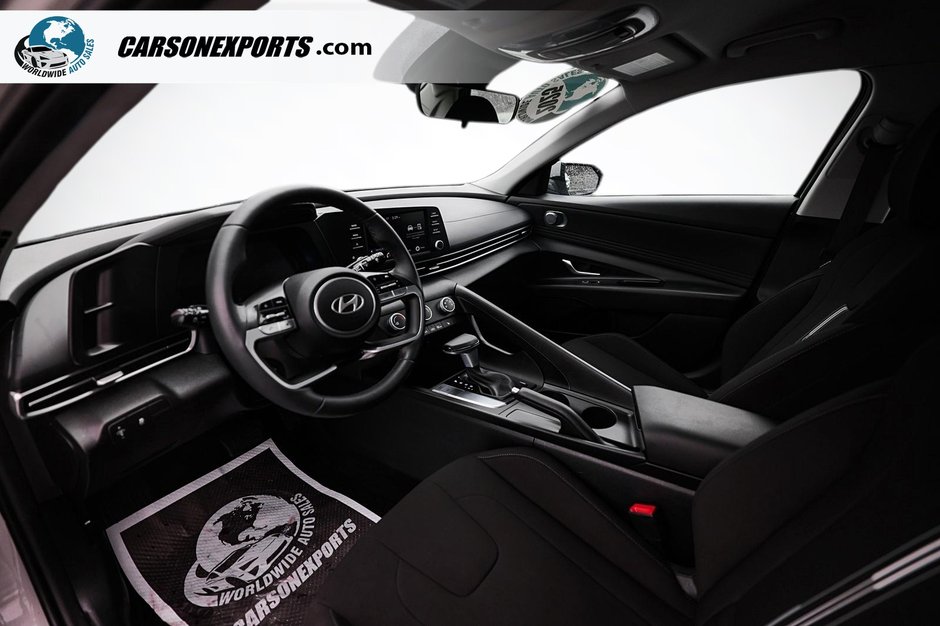 2025 Hyundai Elantra Preferred LOW KM! FINANCE TODAY!-13