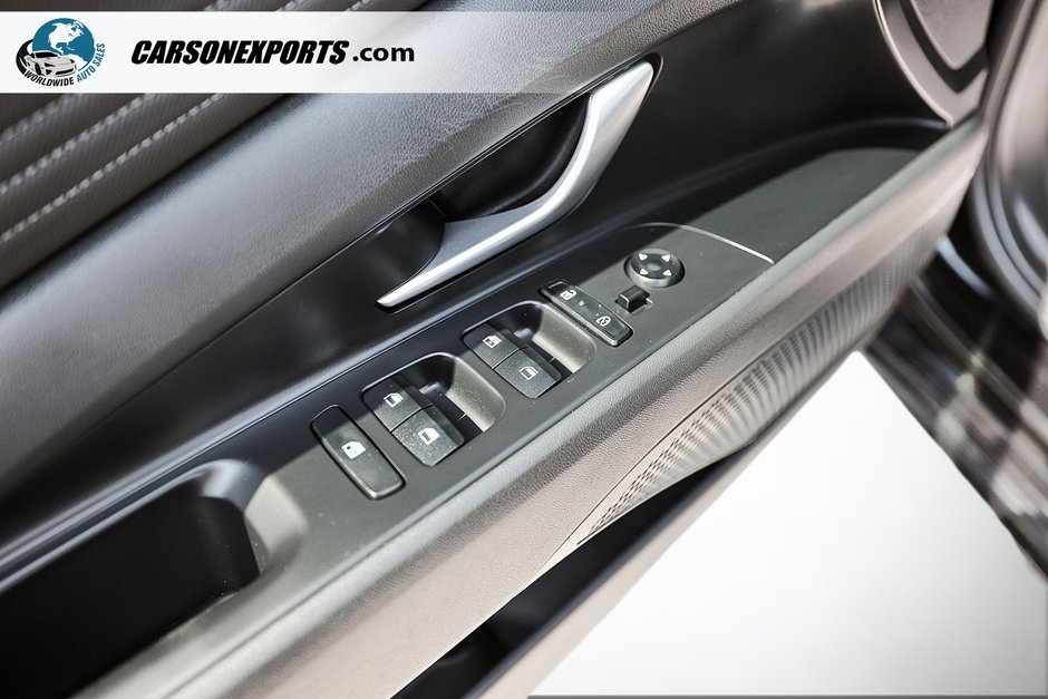 2025 Hyundai Elantra Essential,-19
