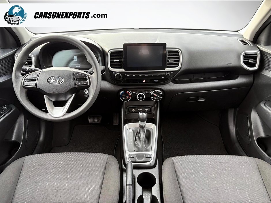 2024 Hyundai Venue Essential LOW KM!! FINANCING AVAILABLE!-8