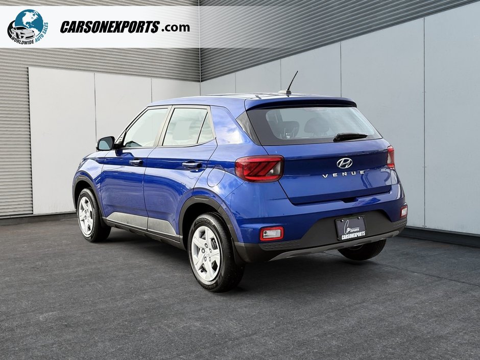 2024 Hyundai Venue Essential LOW KM!! FINANCING AVAILABLE!-3