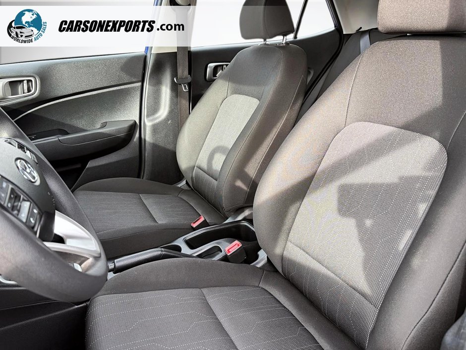 2024 Hyundai Venue Essential LOW KM!! FINANCING AVAILABLE!-7