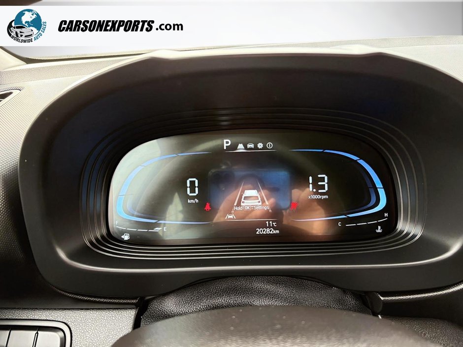 2024 Hyundai Venue Essential LOW KM!! FINANCING AVAILABLE!-11