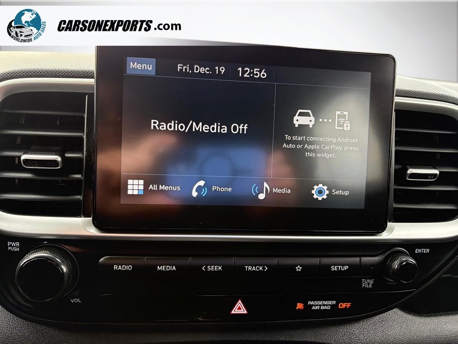 2024 Hyundai Venue Essential LOW KM!! FINANCING AVAILABLE!-13