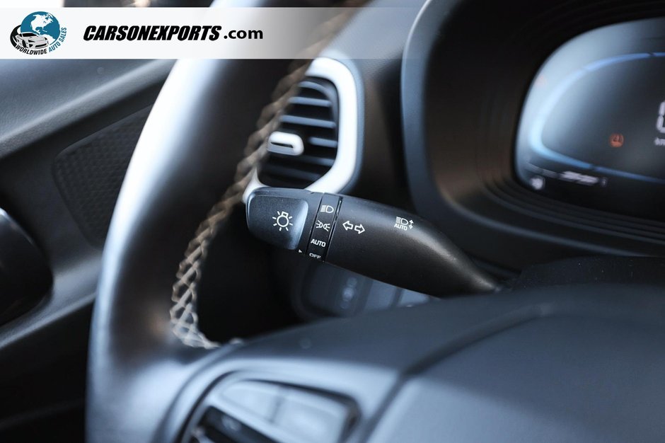 2024 Hyundai Venue Ultimate ! 25km FINANCING AVAILABLE-18