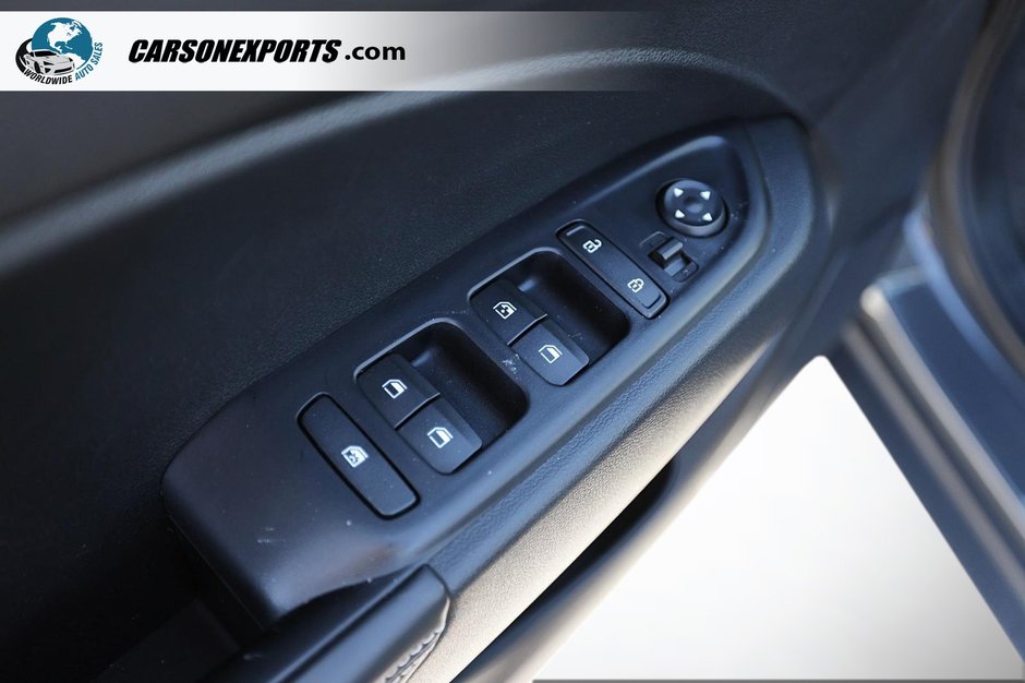 2024 Hyundai Venue Ultimate ! 25km FINANCING AVAILABLE-15