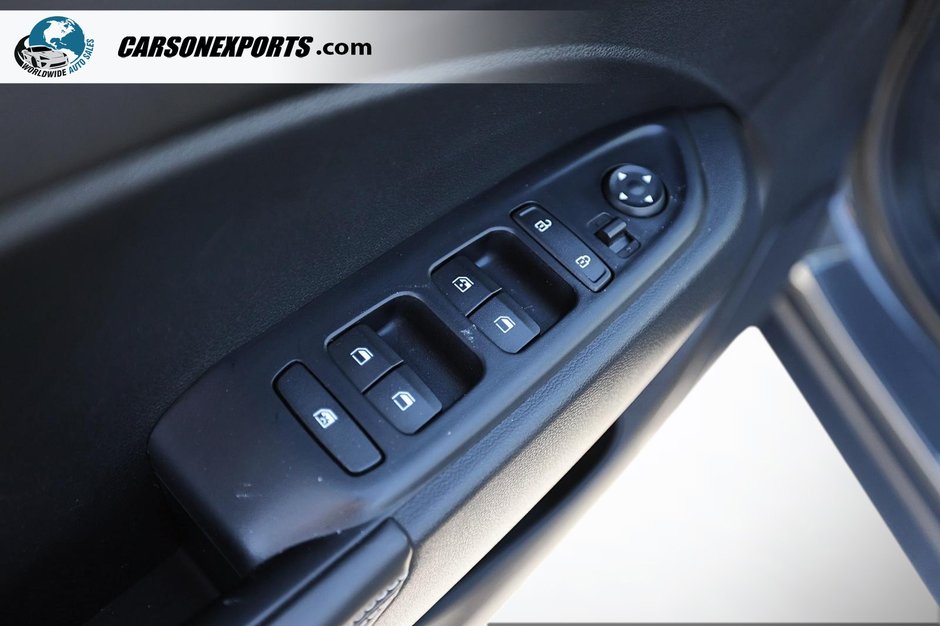 2024 Hyundai Venue Ultimate ! 25km FINANCING AVAILABLE-15