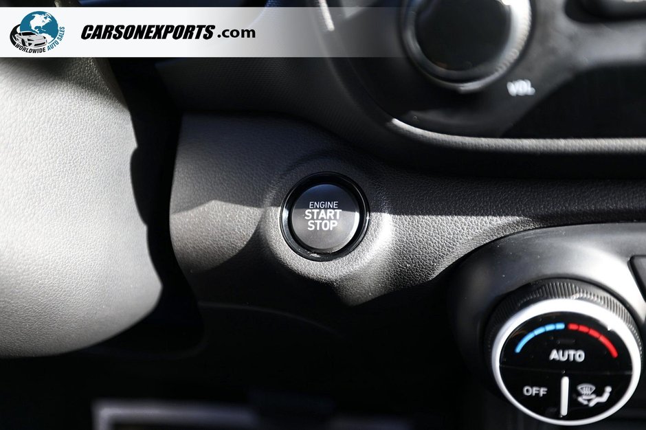 2024 Hyundai Venue Ultimate ! 25km FINANCING AVAILABLE-22