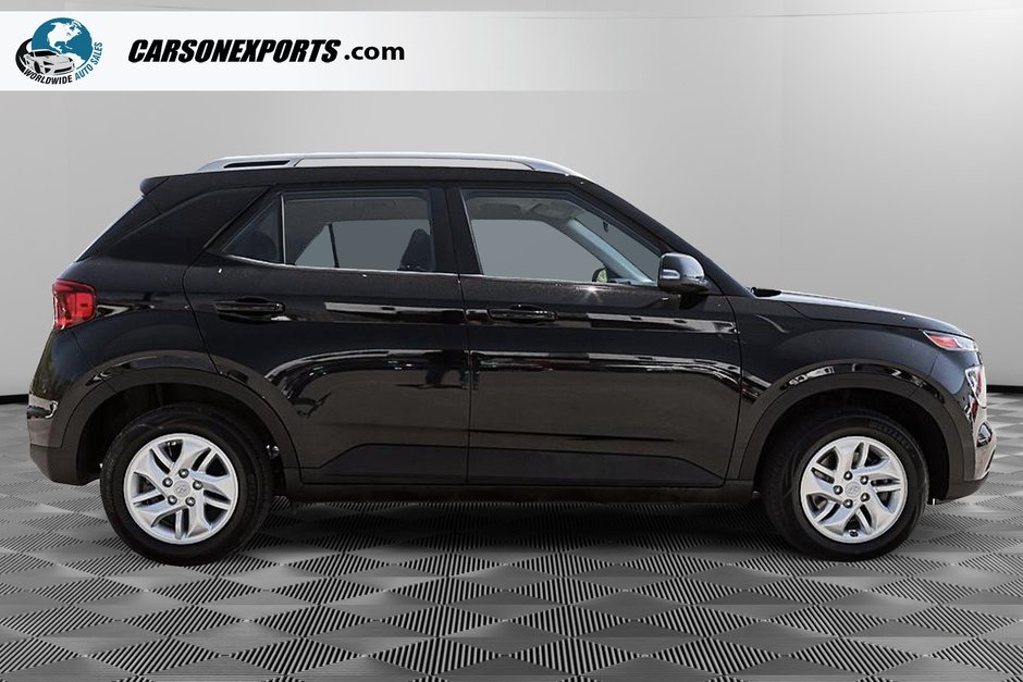 2024 Hyundai Venue Preferred-3