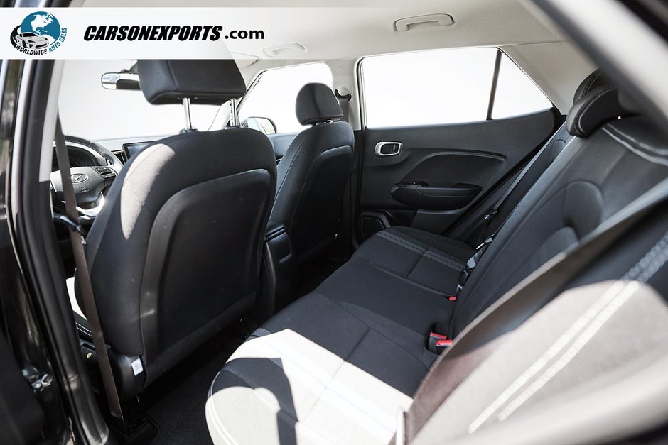 2025 Hyundai Venue Preferred Trend-34