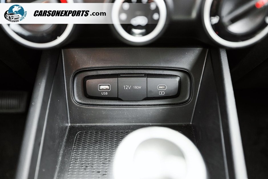 2025 Hyundai Venue Preferred-18