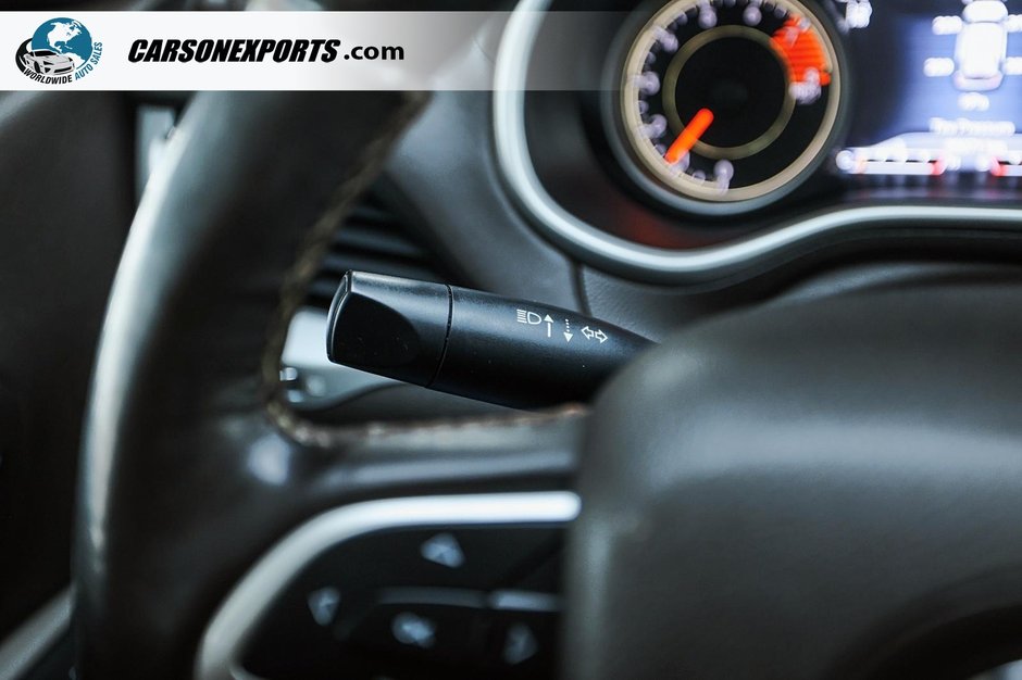 2017 Jeep Cherokee Overland-38