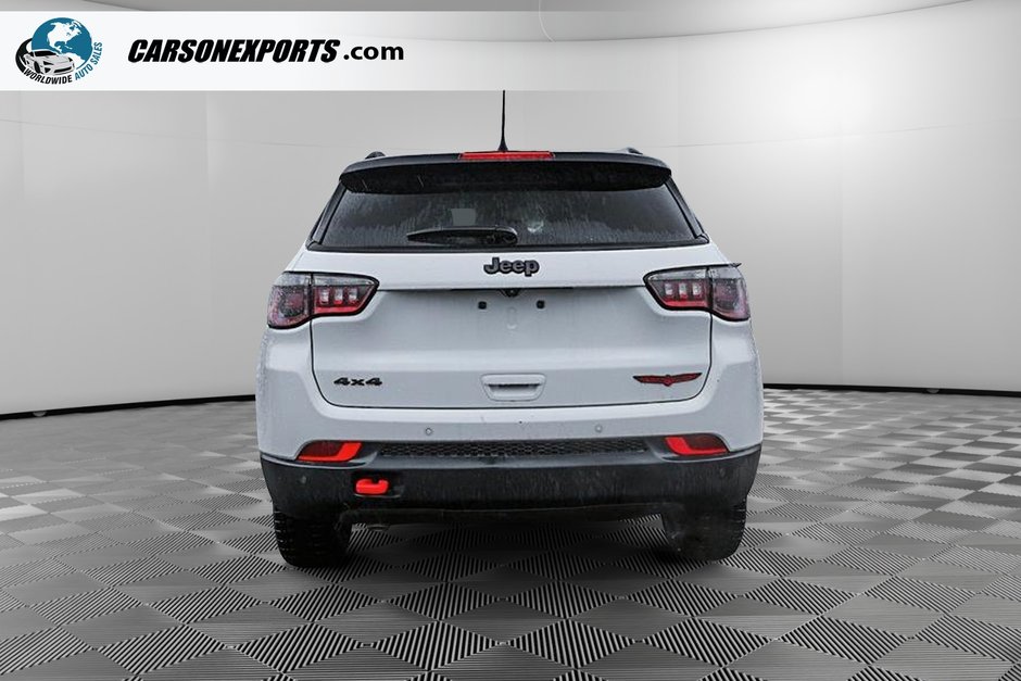 2024 Jeep Compass Trailhawk-5