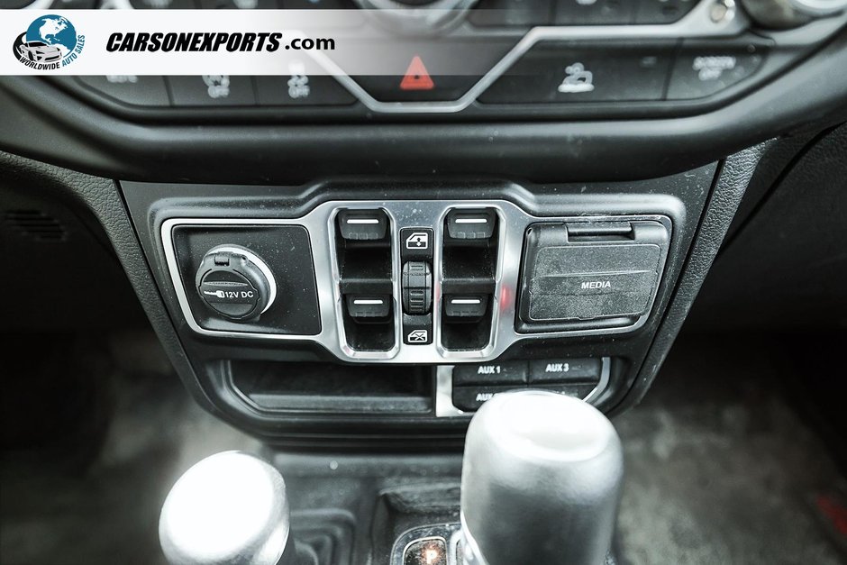 2023 Jeep Wrangler Sahara-18