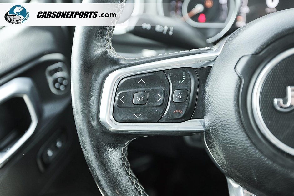 2023 Jeep Wrangler Sahara-12
