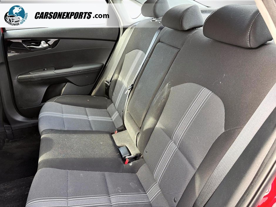 2022 Kia Forte EX ONLY 23KM! FINANCE TODAY!-7