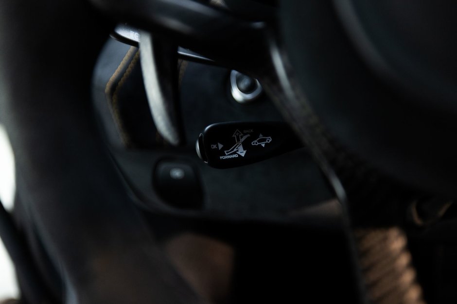 2019 McLaren 600LT NATIONWIDE SHIPPING AVAILABLE!-36