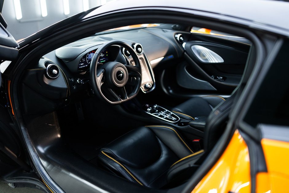 2023 McLaren GT GREAT COLOR! FINANCING AVAILABLE-22